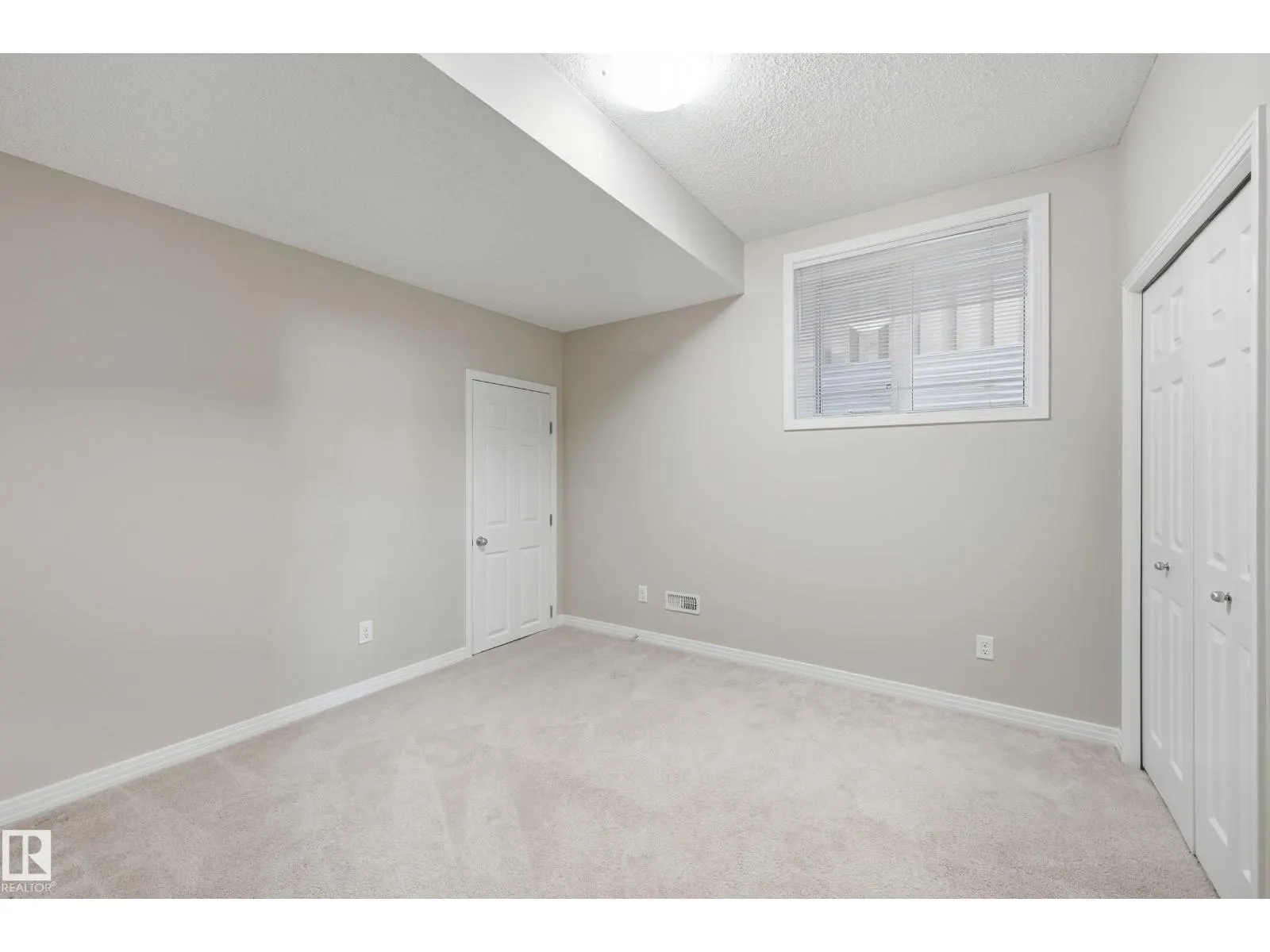 3528 CLAXTON CR SW