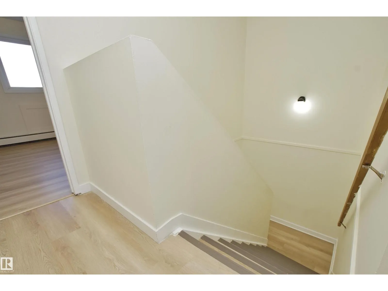 #46 13590 38 ST NW