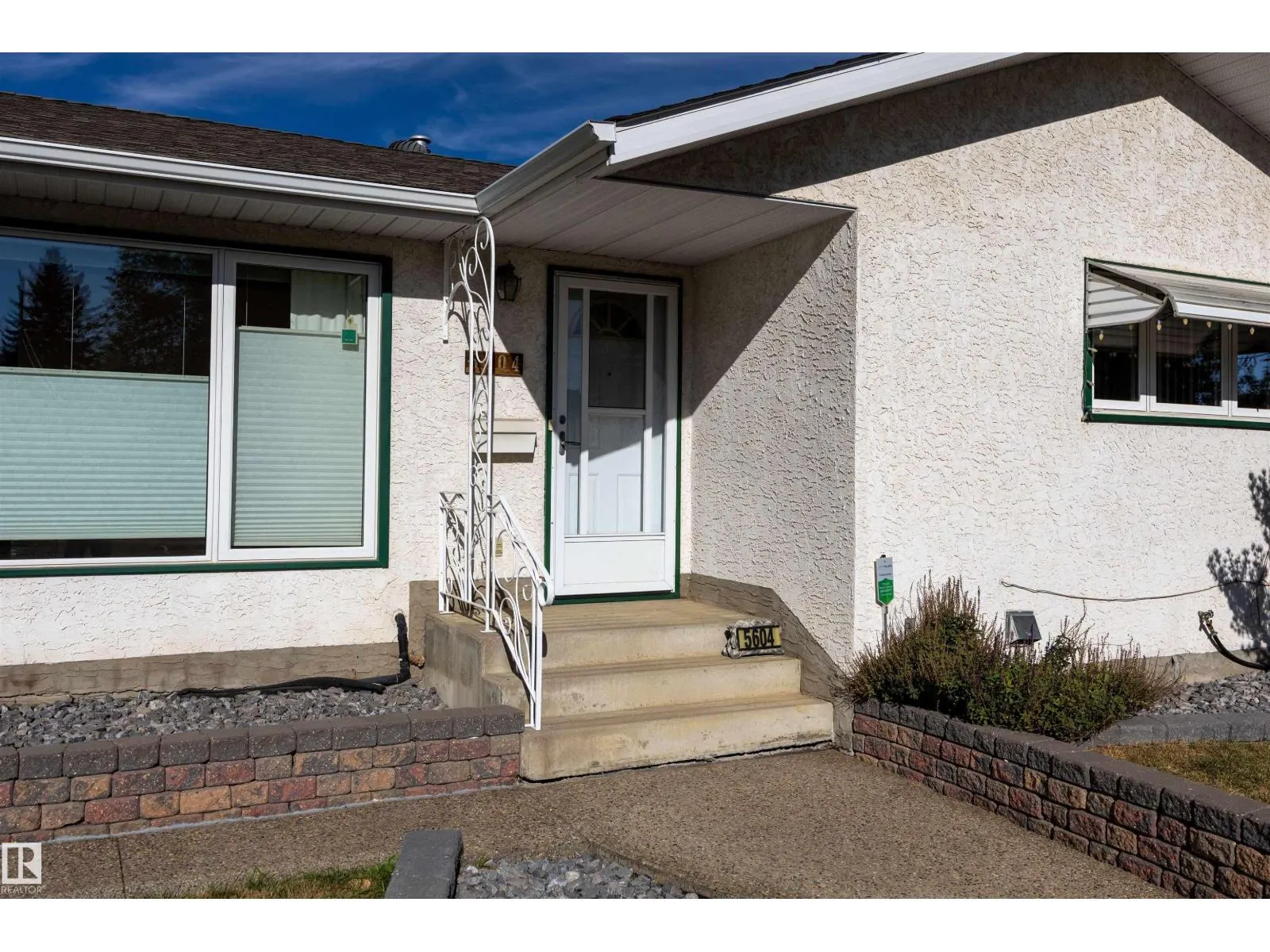 5604 94A AV NW