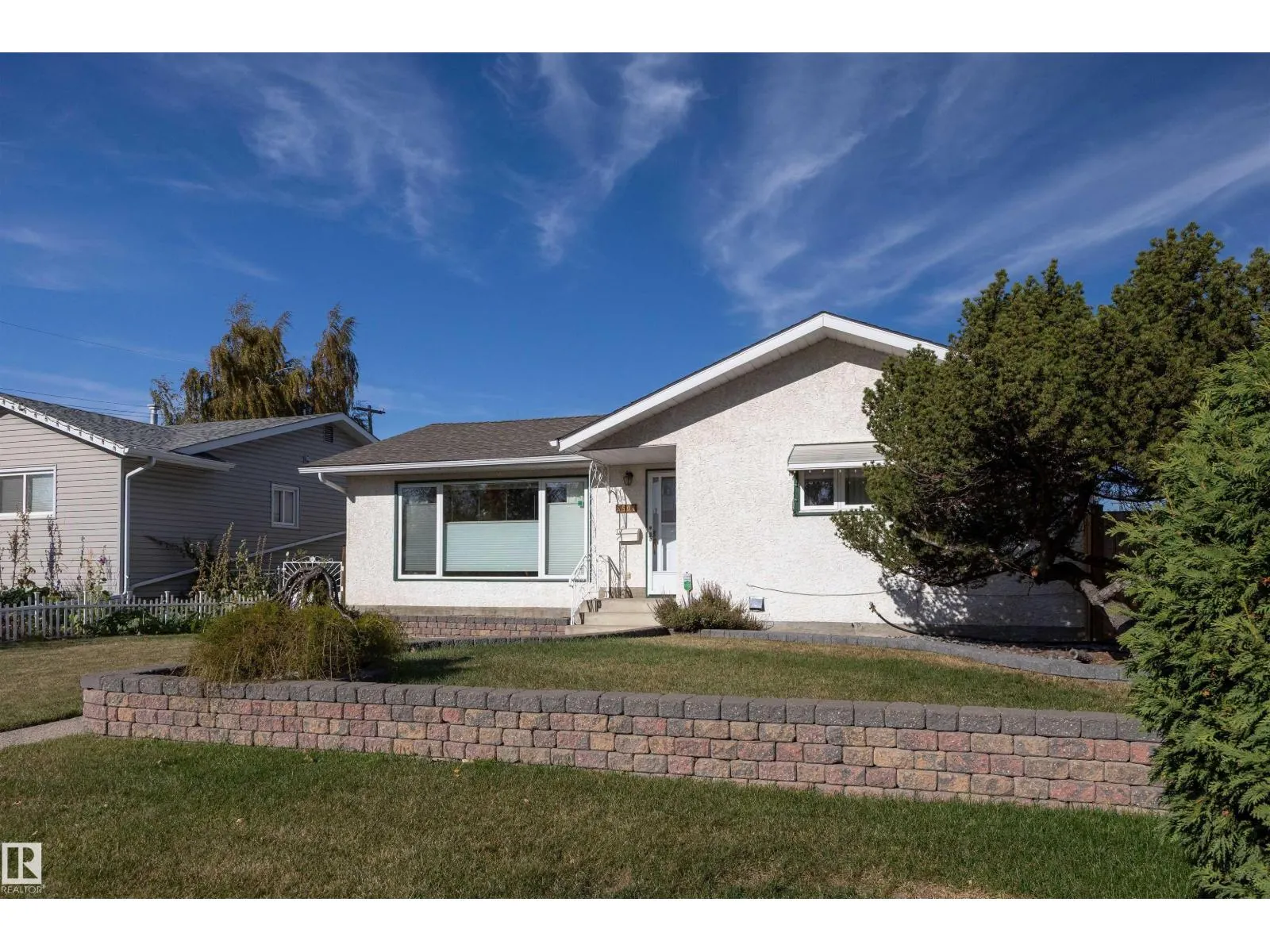 5604 94A AV NW