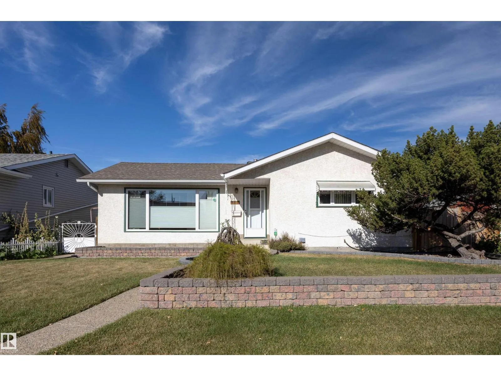 5604 94A AV NW