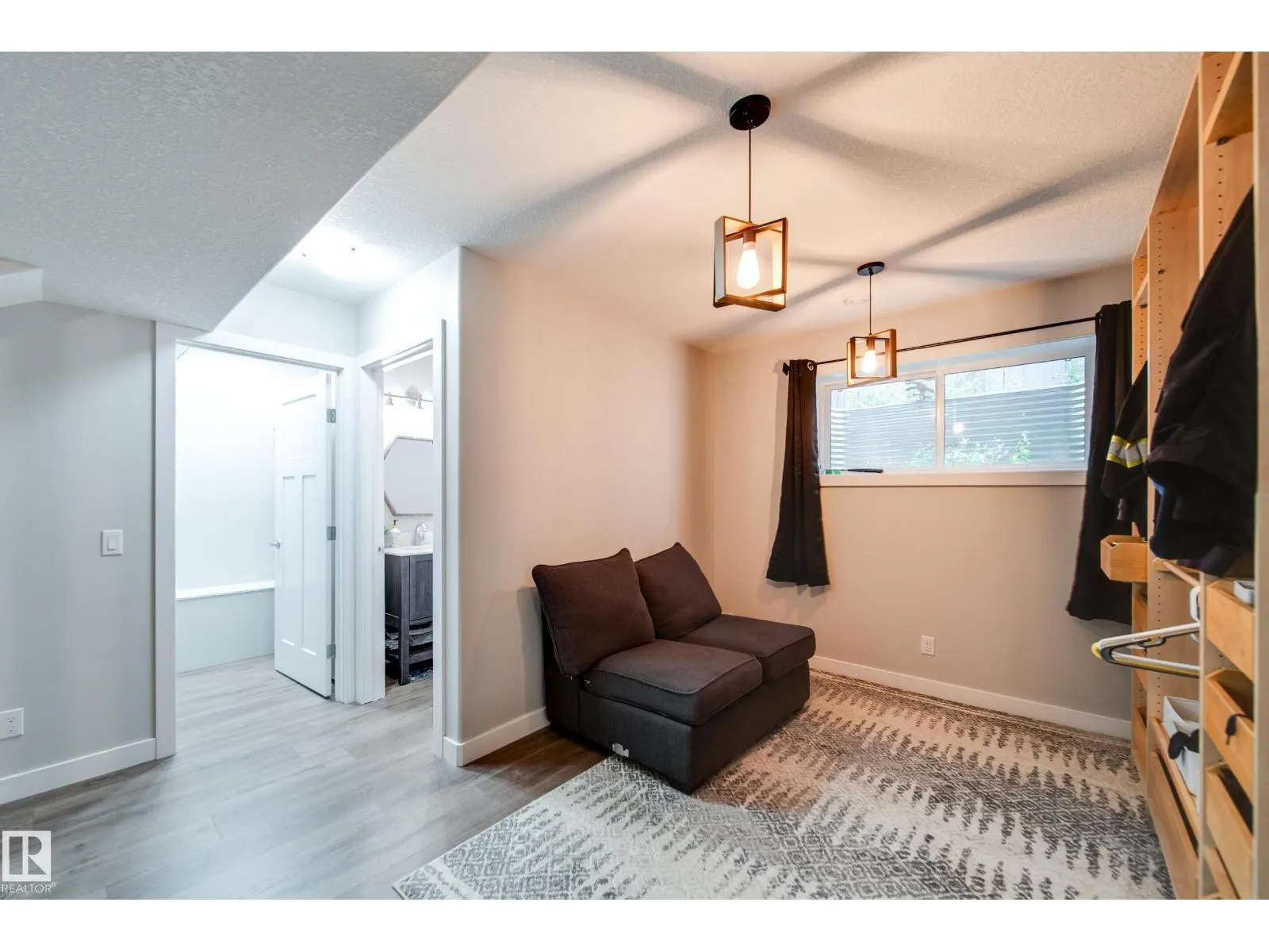 4047 MORRISON WY NW