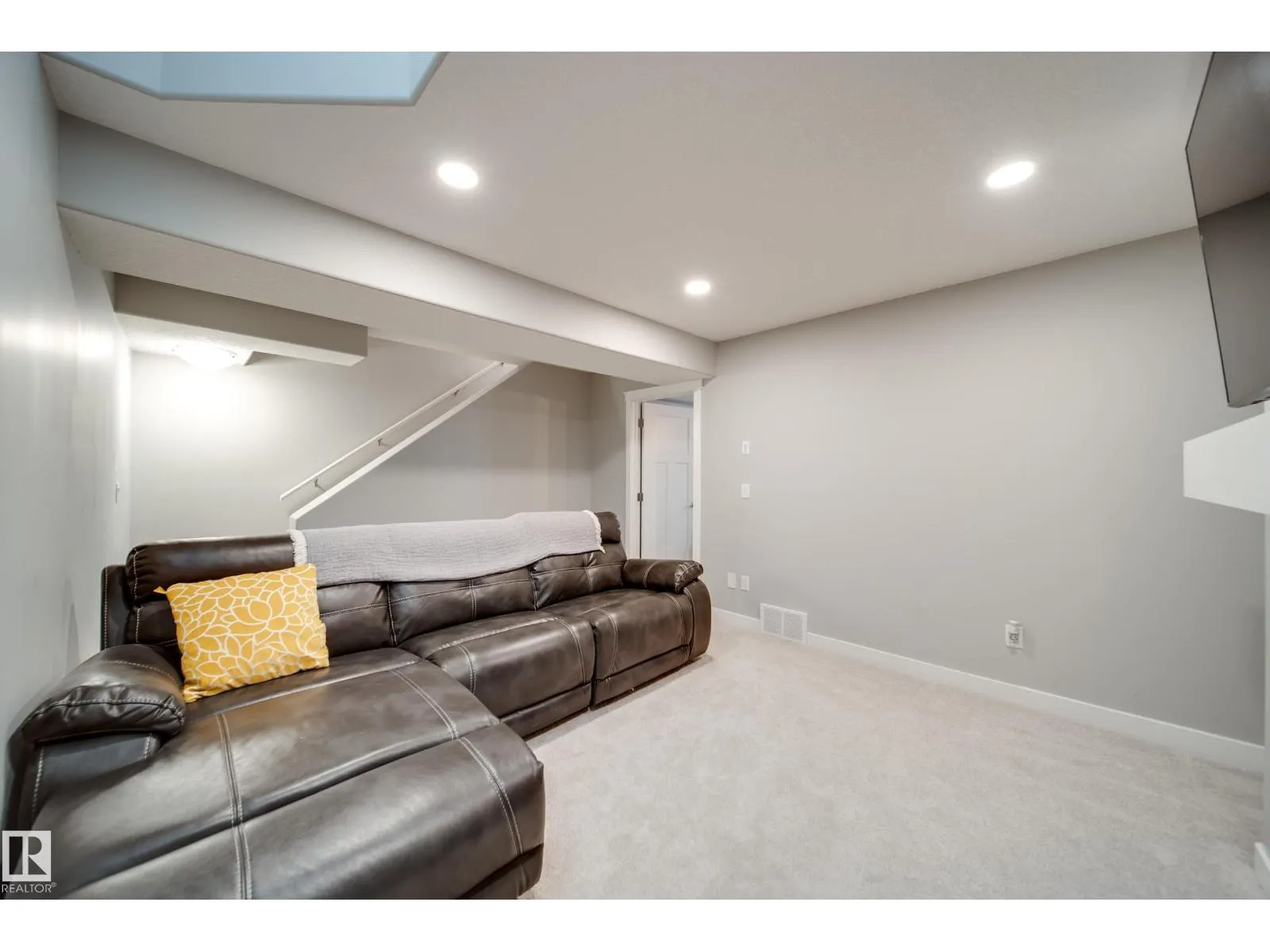 4047 MORRISON WY NW