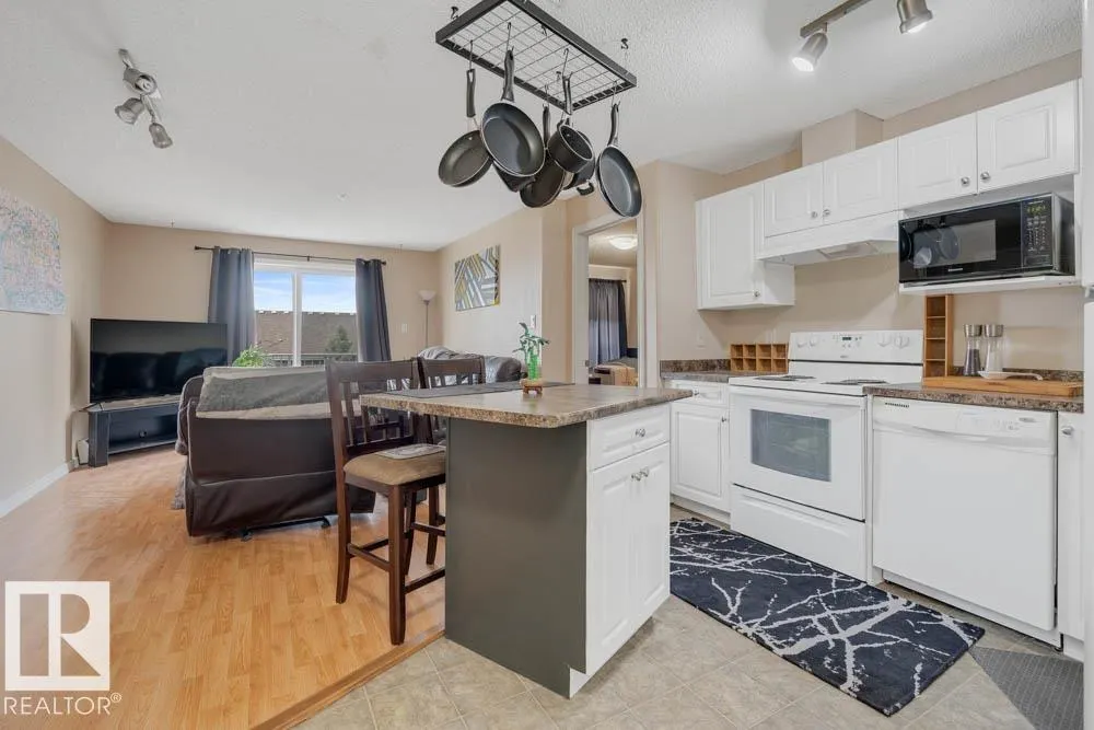 #312 155 EDWARDS DR SW