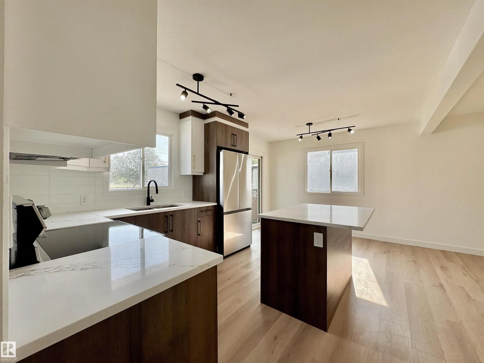 9607 95 ST