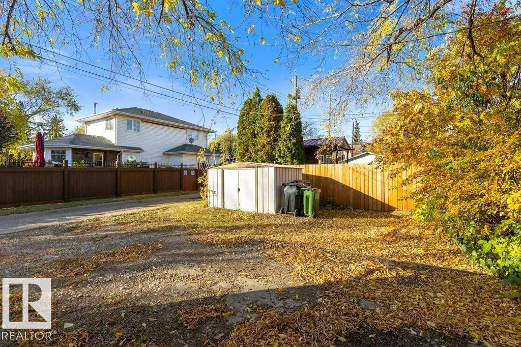 11208 79 ST NW