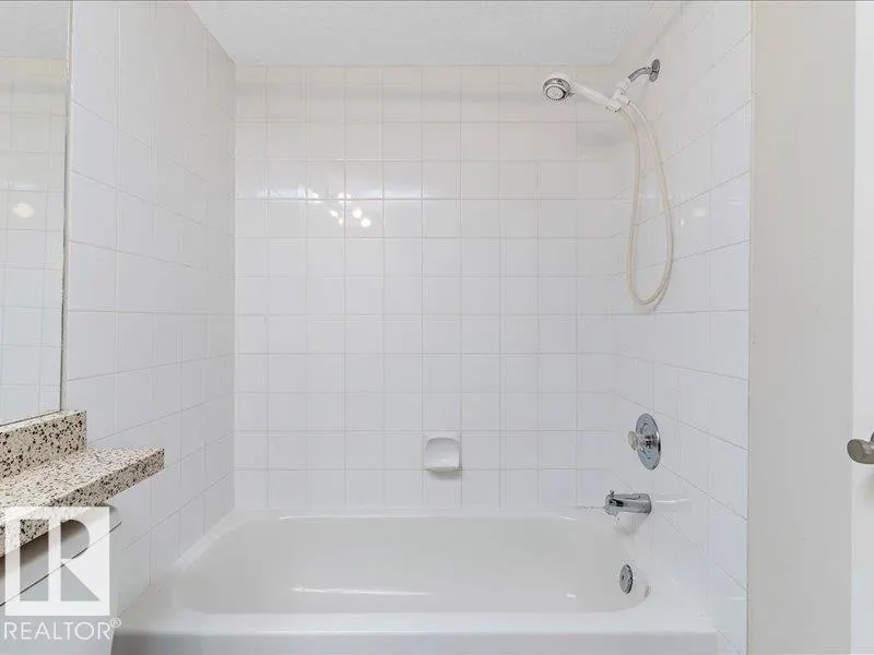 #204 9640 105 ST NW
