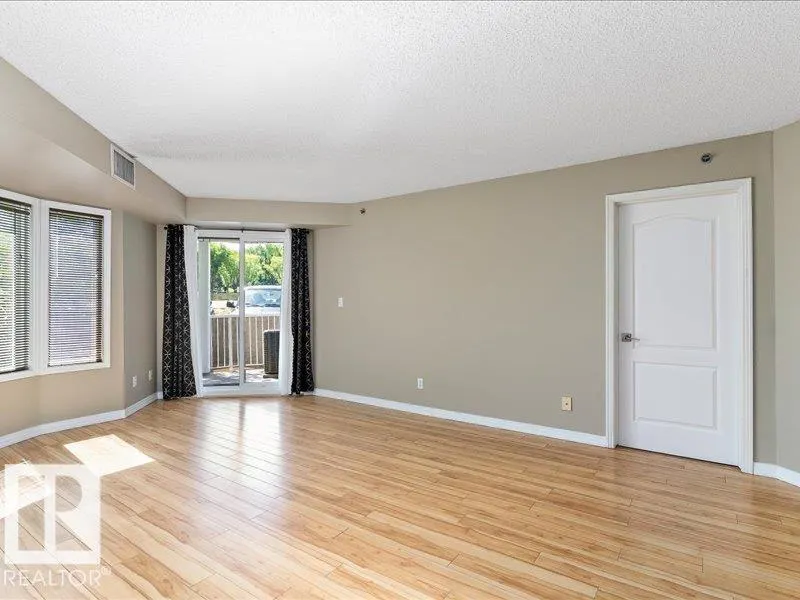 #204 9640 105 ST NW