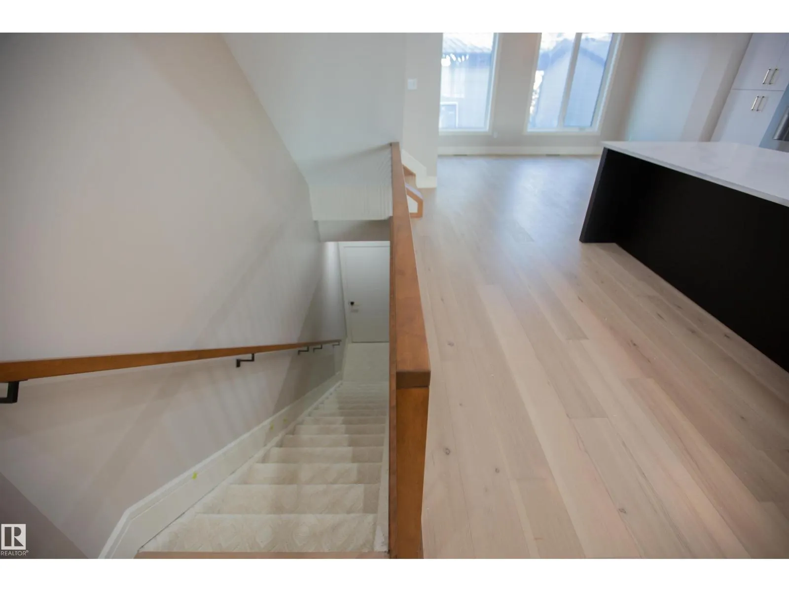 9127 143 ST NW