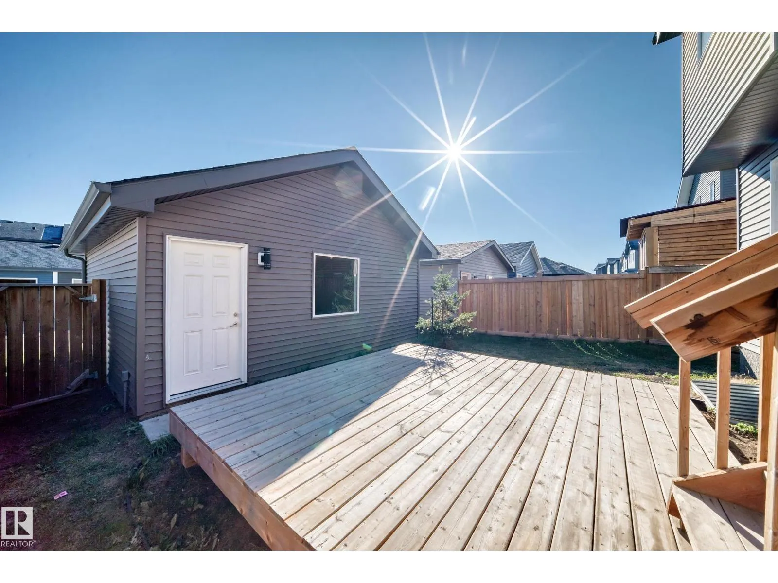 8723 221 ST NW