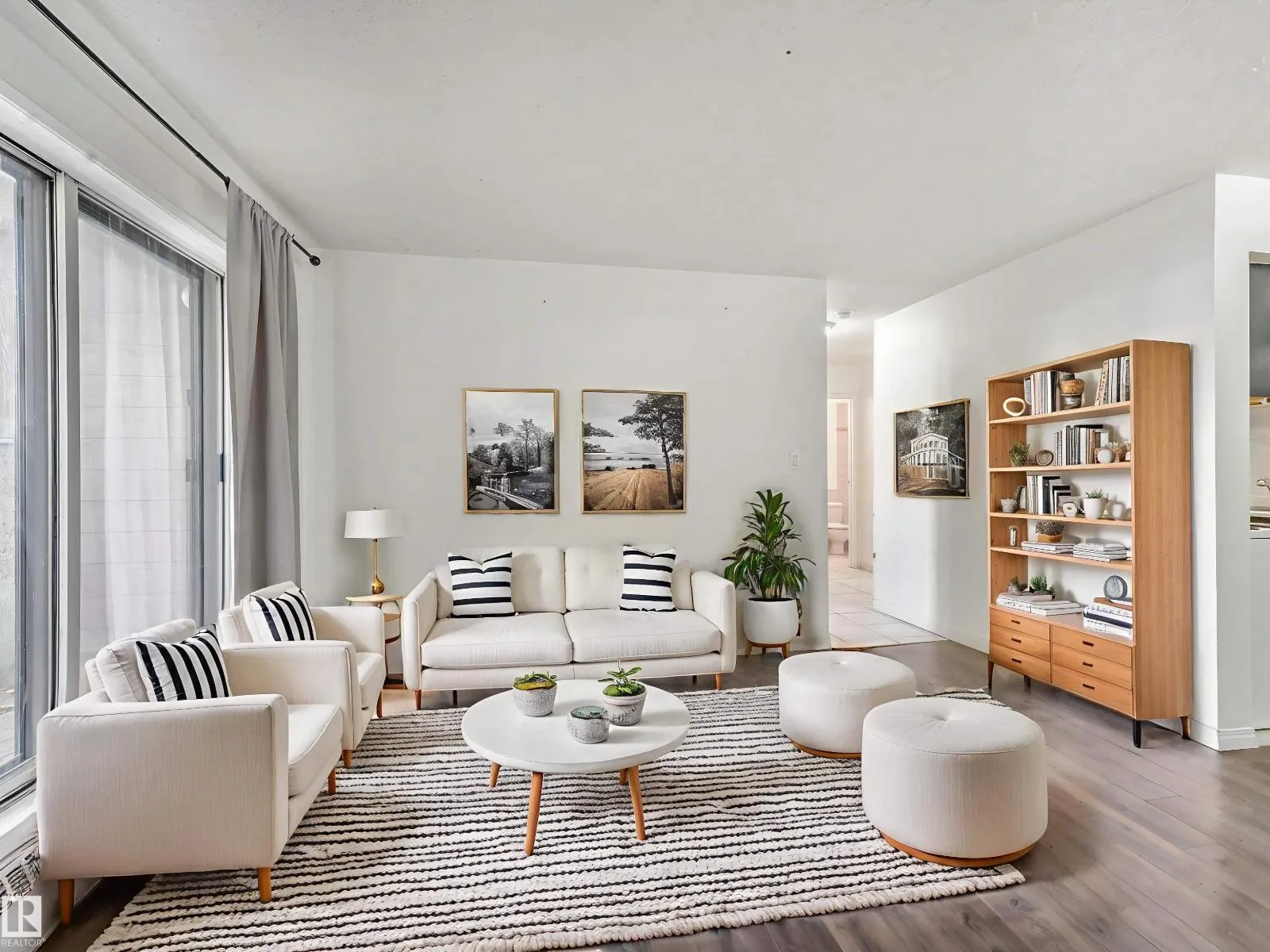 #107 10421 93 ST NW