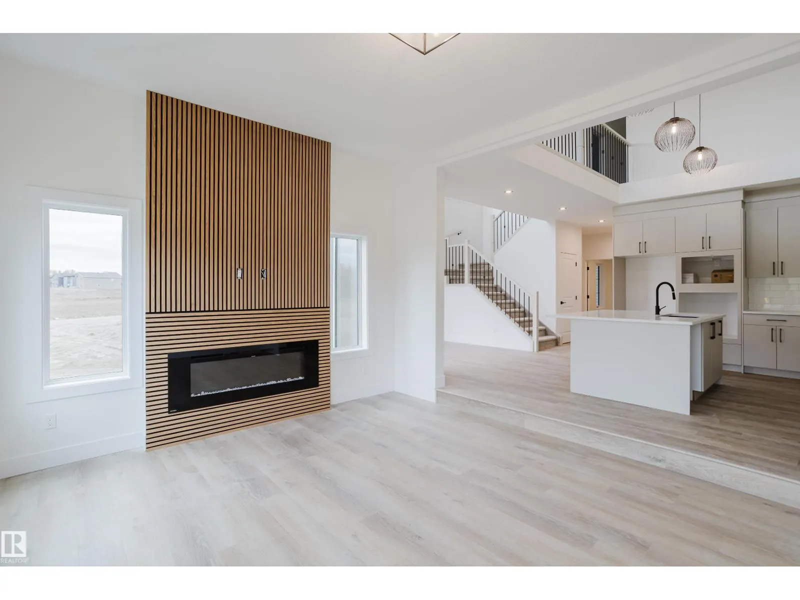 45 Renwyck PL