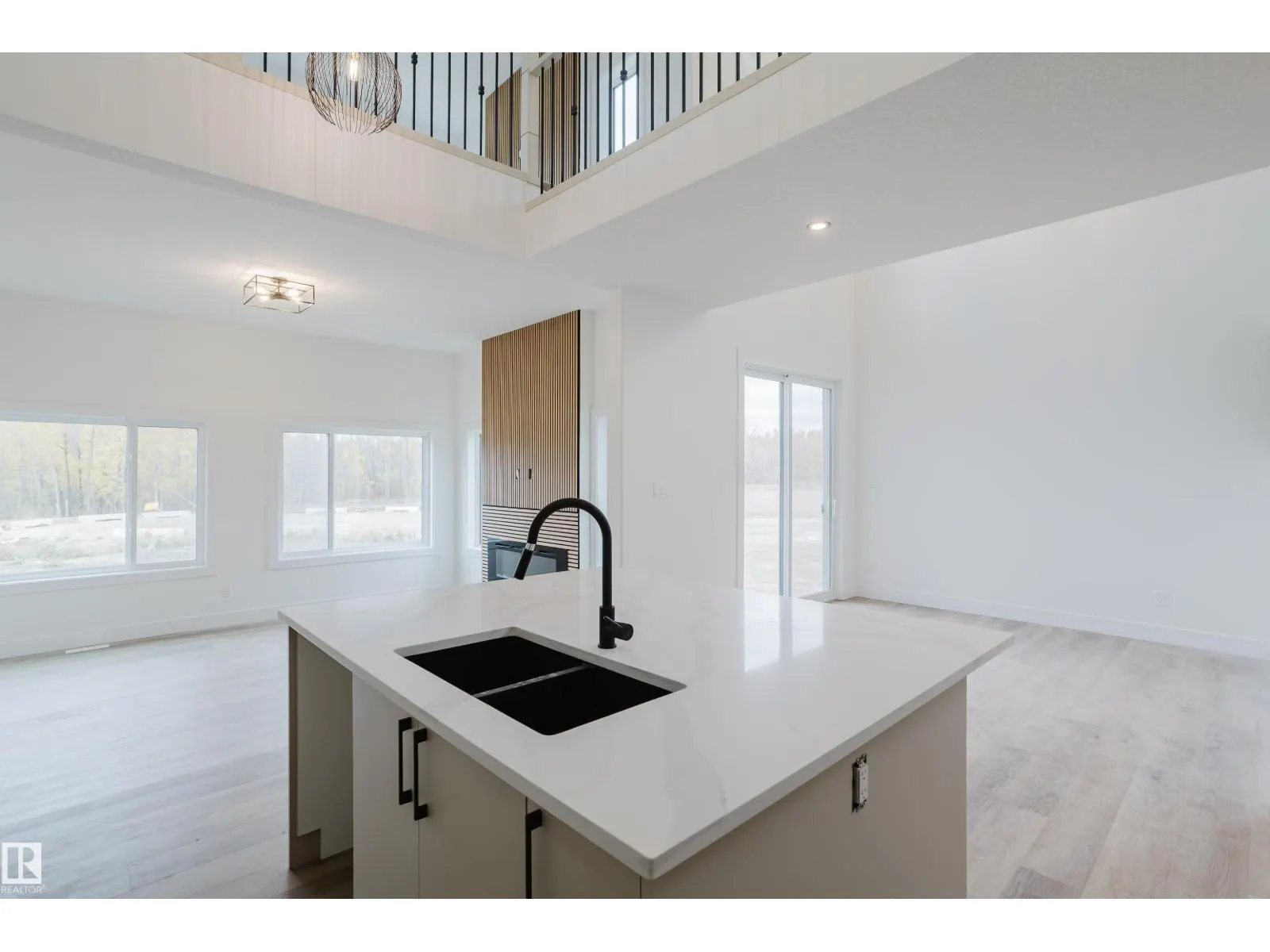 45 Renwyck PL