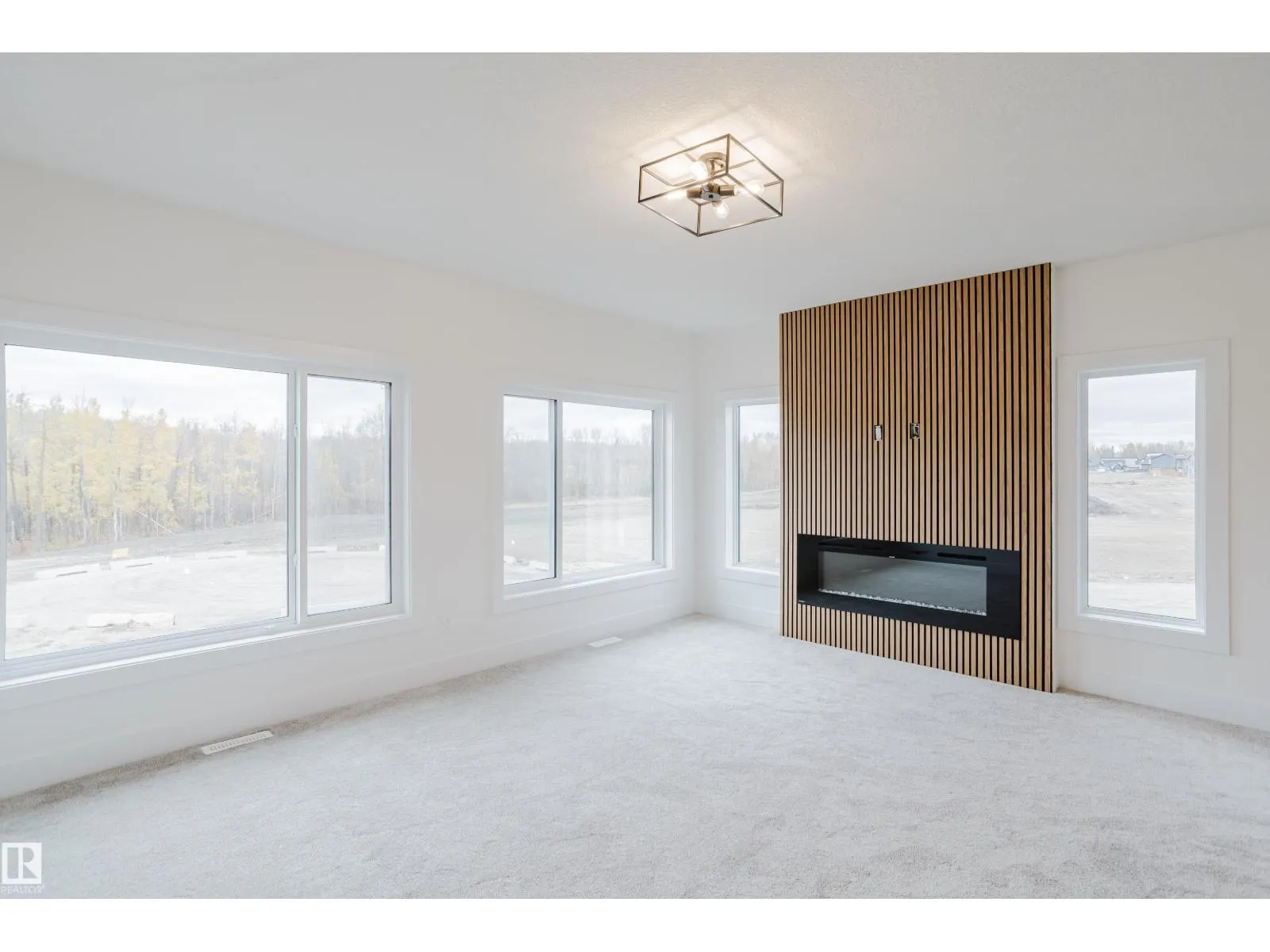 45 Renwyck PL