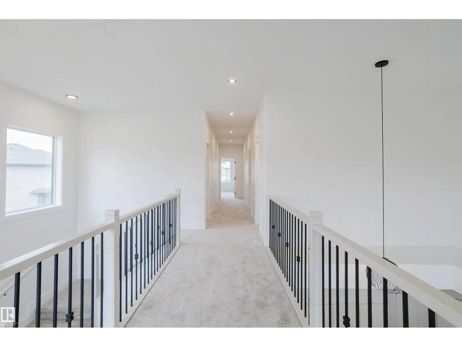 45 Renwyck PL