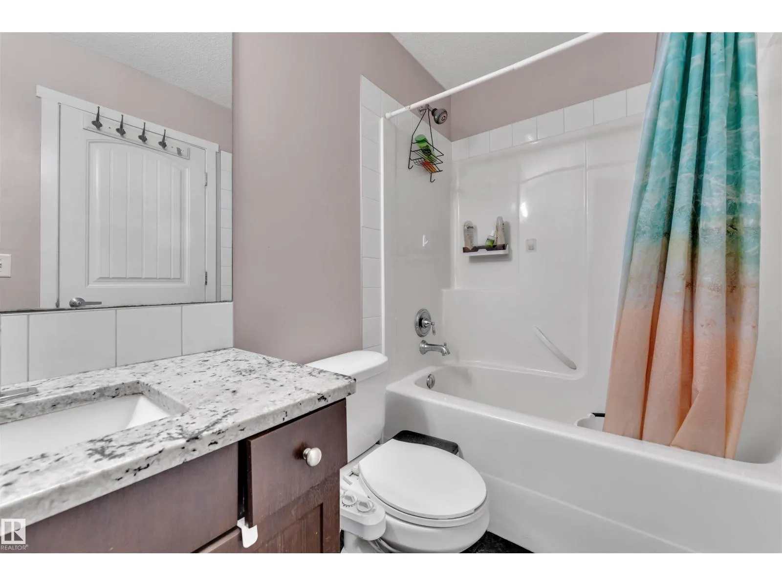 2004 32 ST NW
