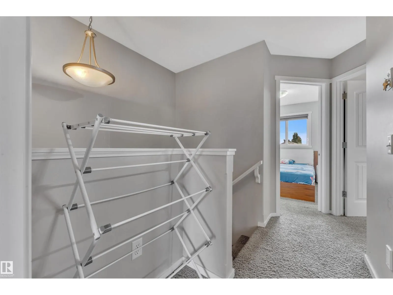 2004 32 ST NW