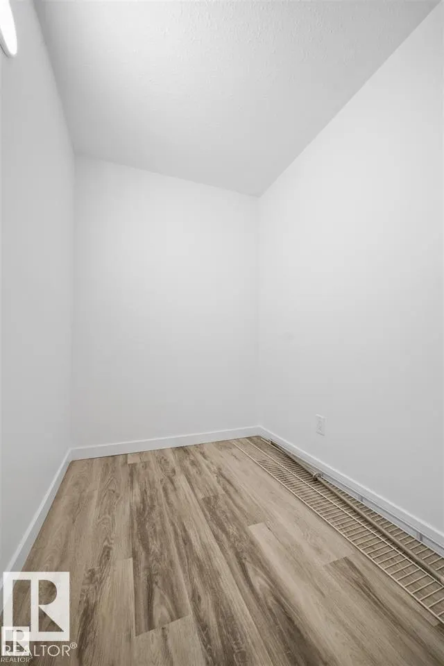 #310 4312 139 AV NW