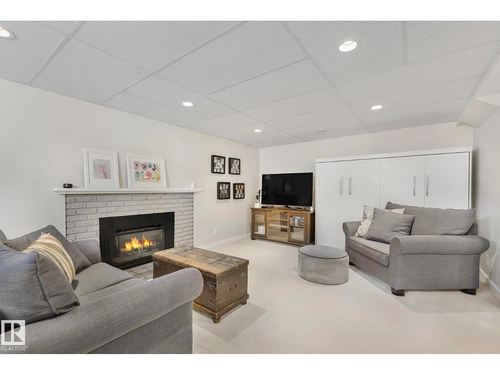 10611 137 ST NW