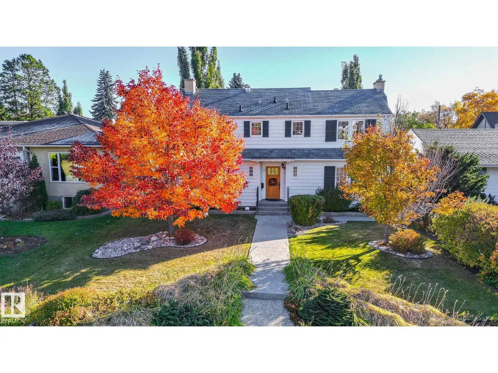 10611 137 ST NW