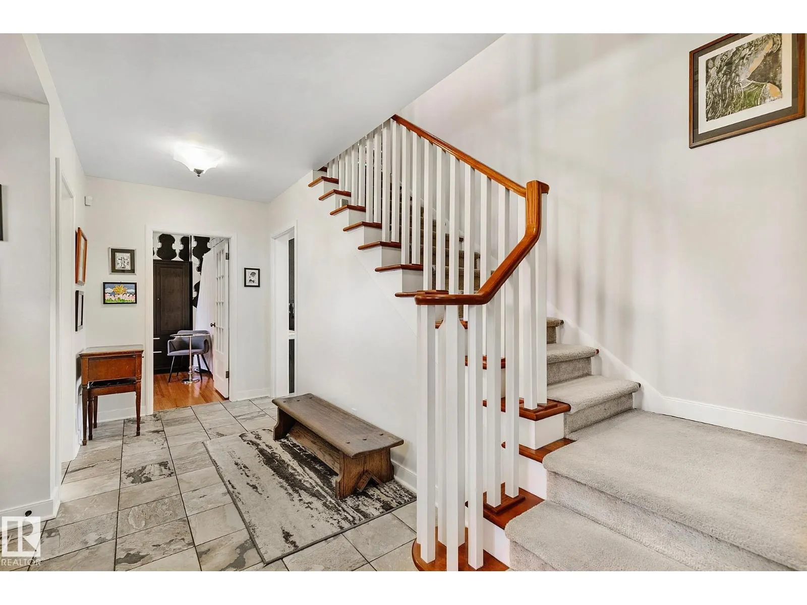 10611 137 ST NW