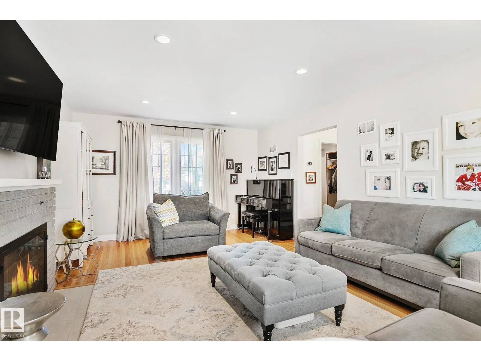 10611 137 ST NW