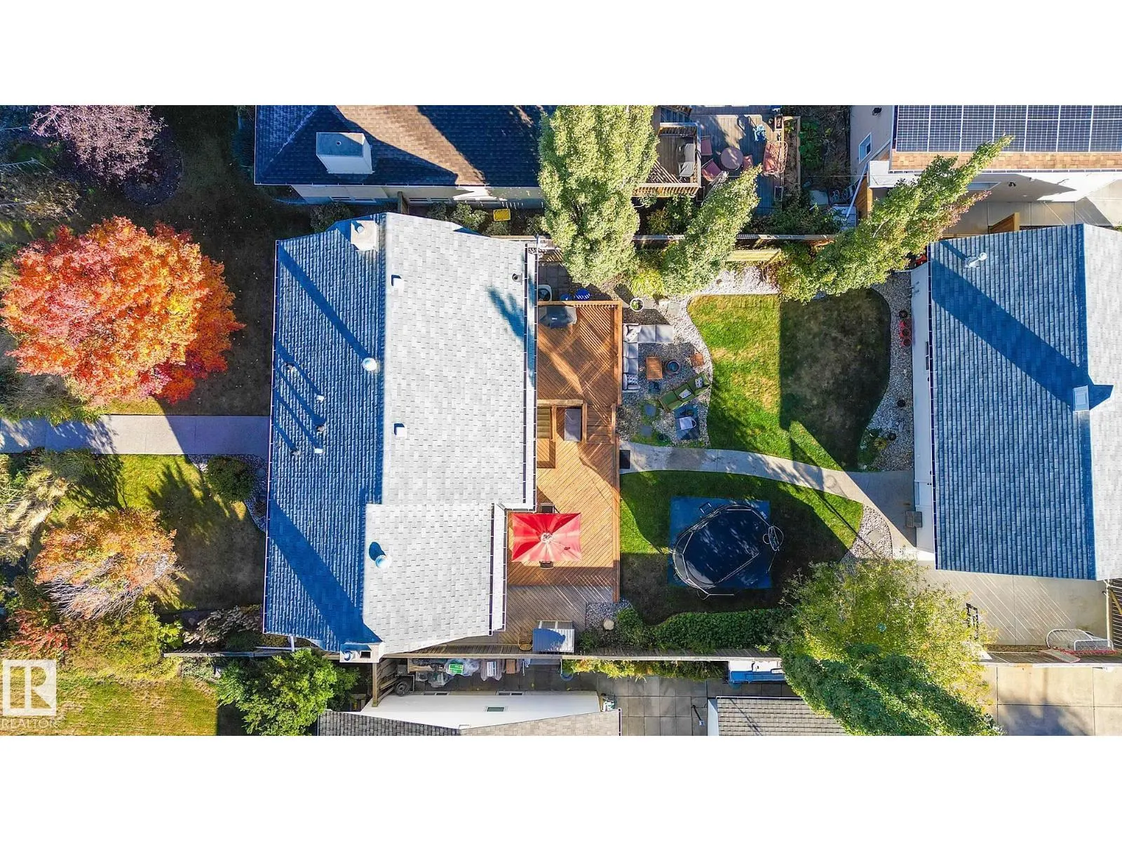 10611 137 ST NW