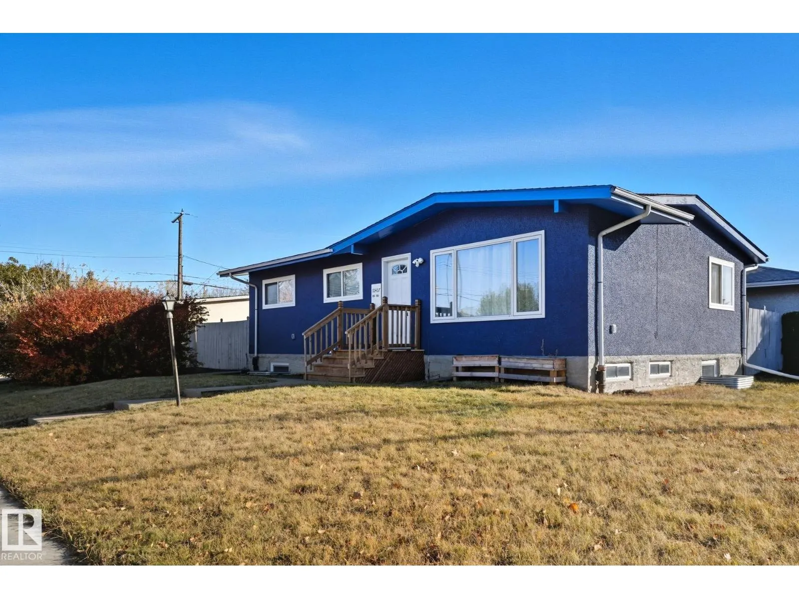 10407 136 AVE NW