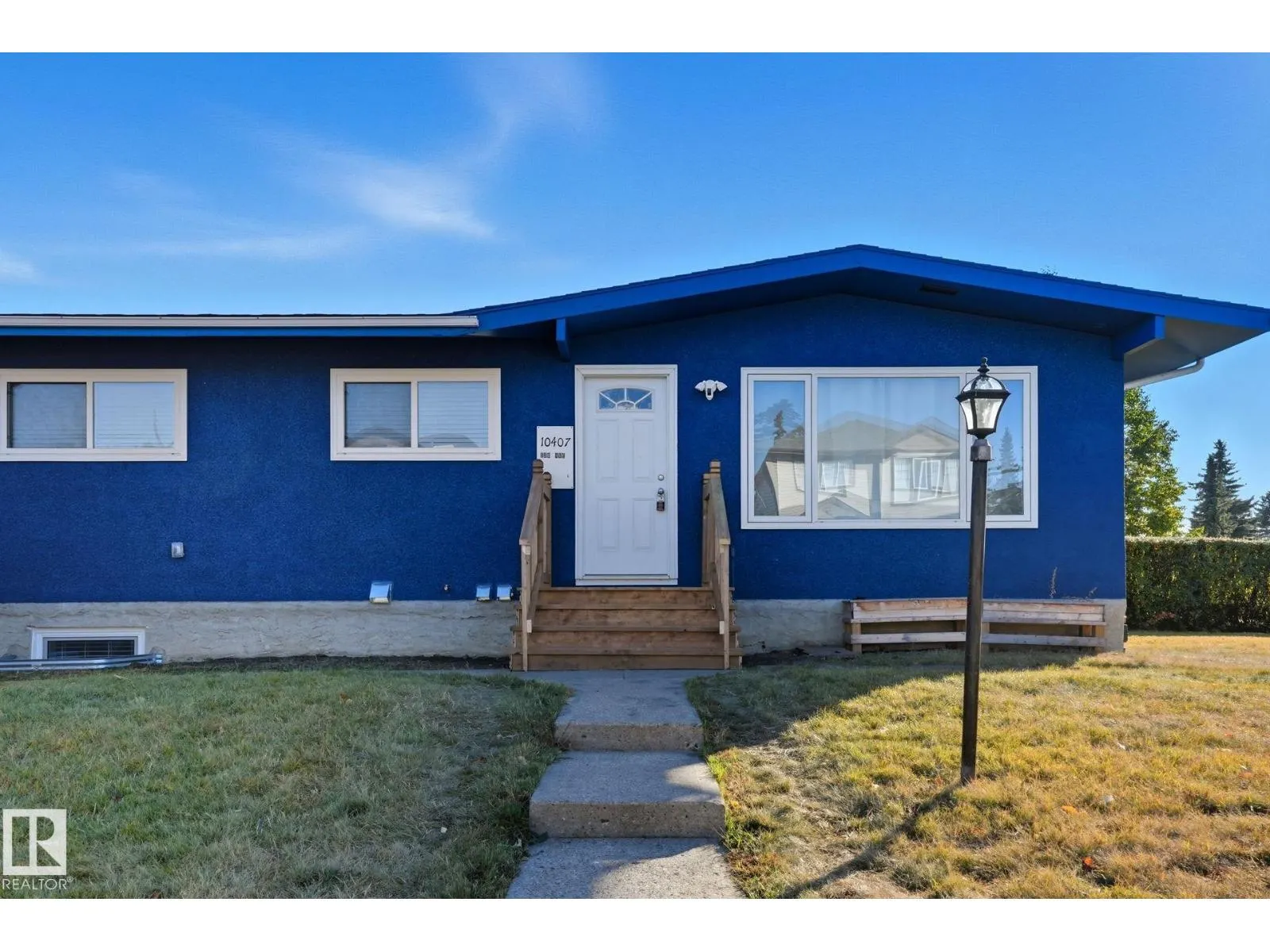 10407 136 AVE NW