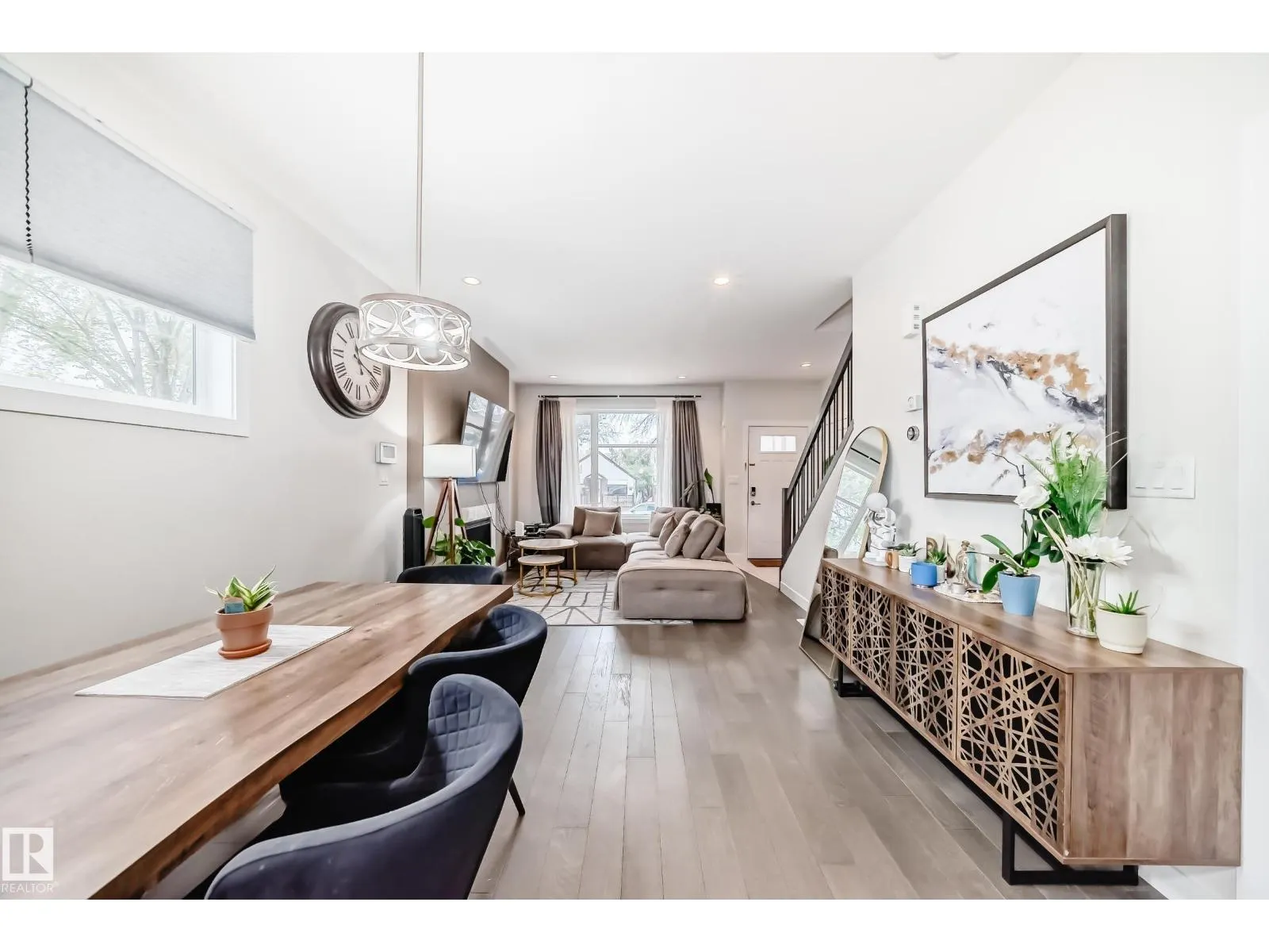12345 85 ST NW