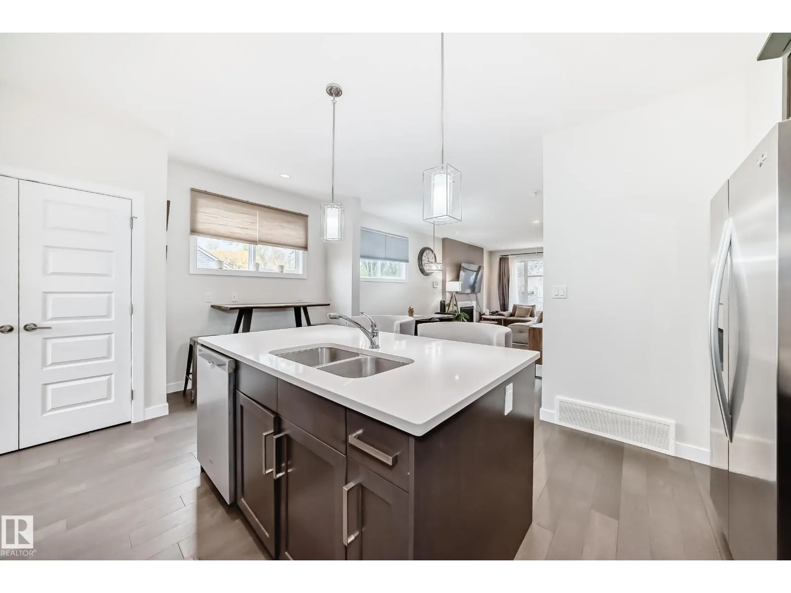 12345 85 ST NW