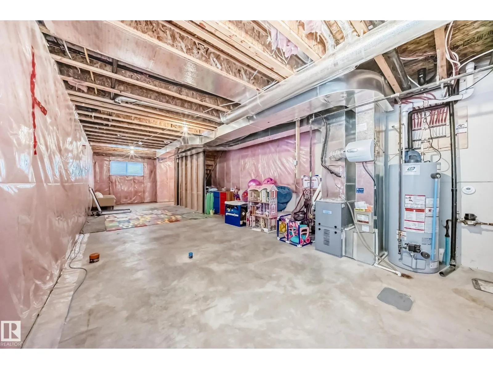 12345 85 ST NW