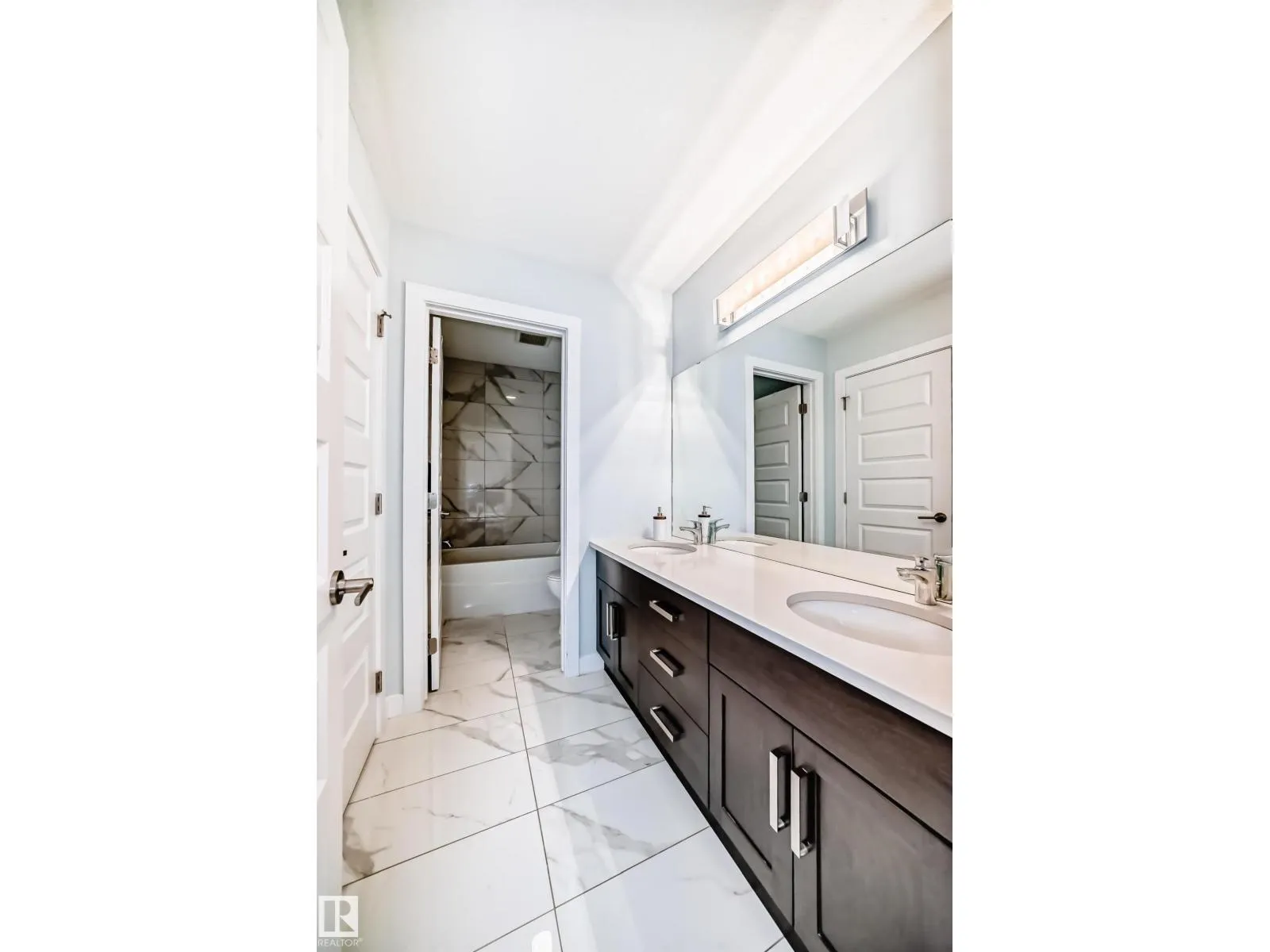 12345 85 ST NW