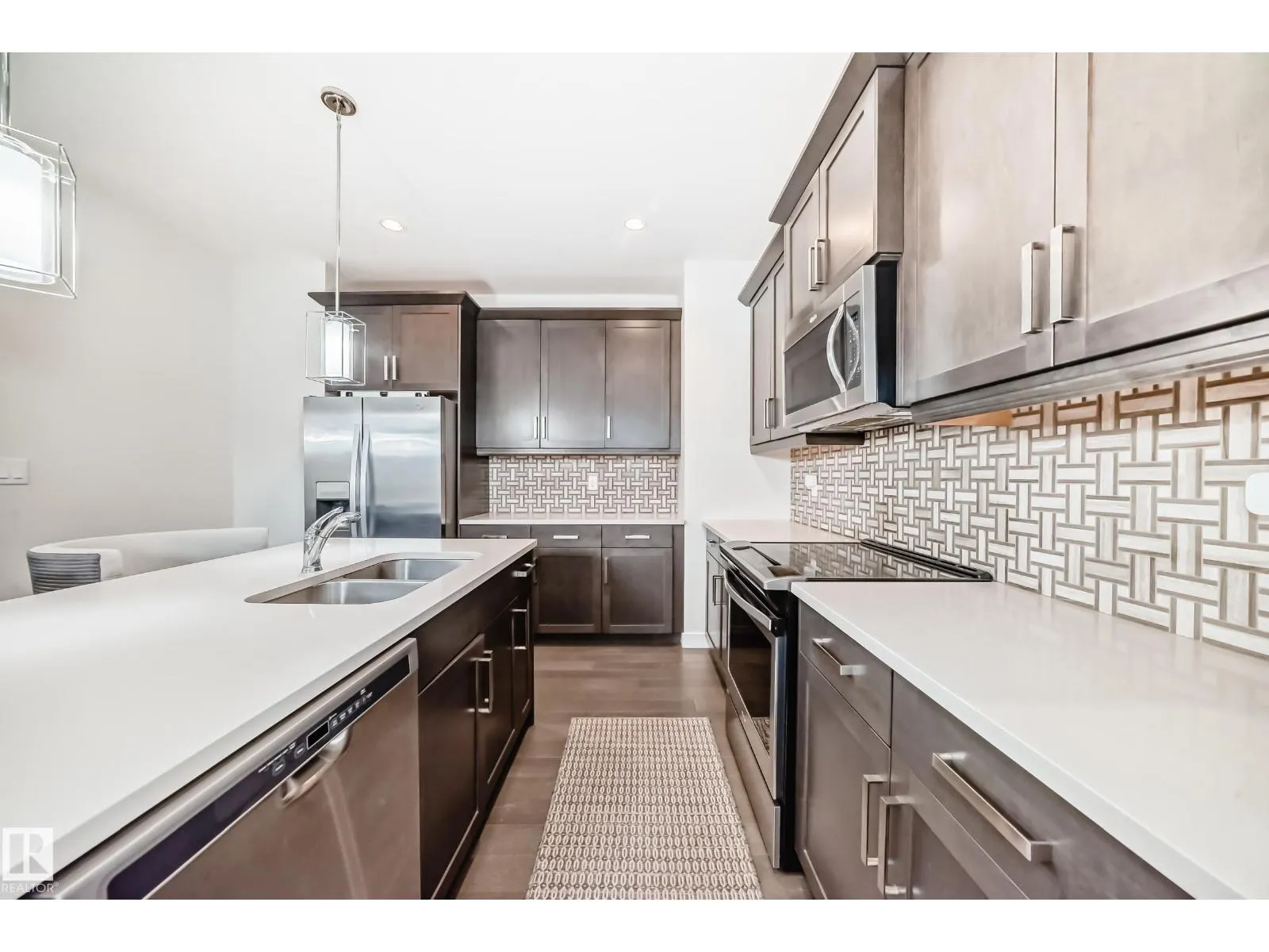 12345 85 ST NW