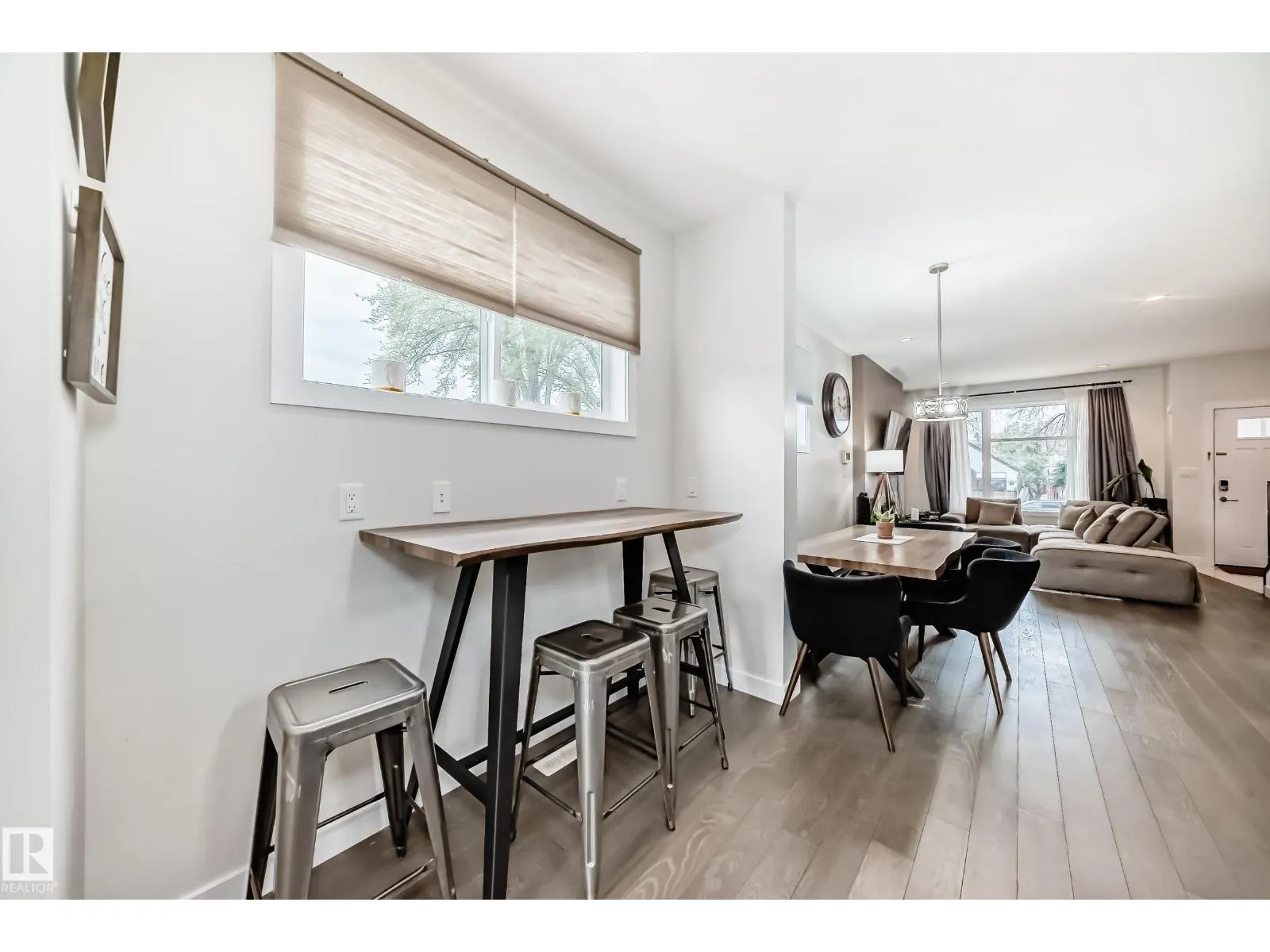 12345 85 ST NW