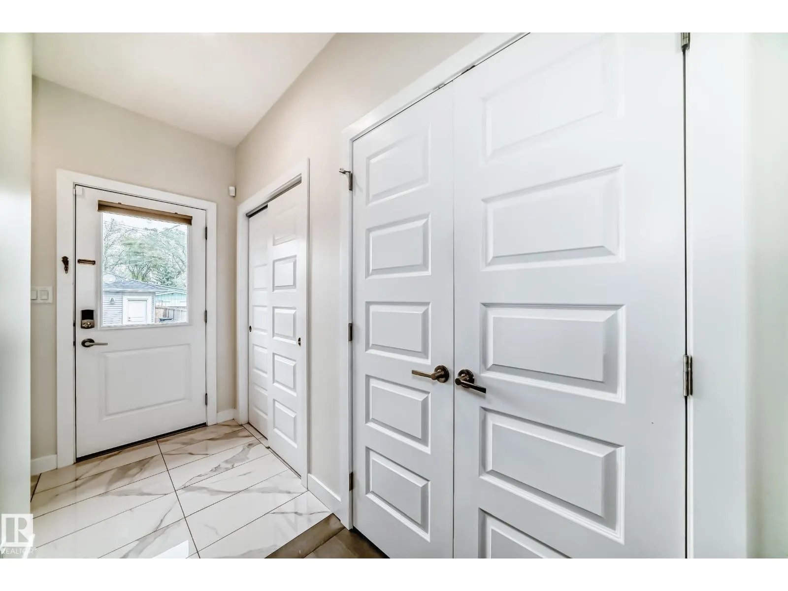 12345 85 ST NW