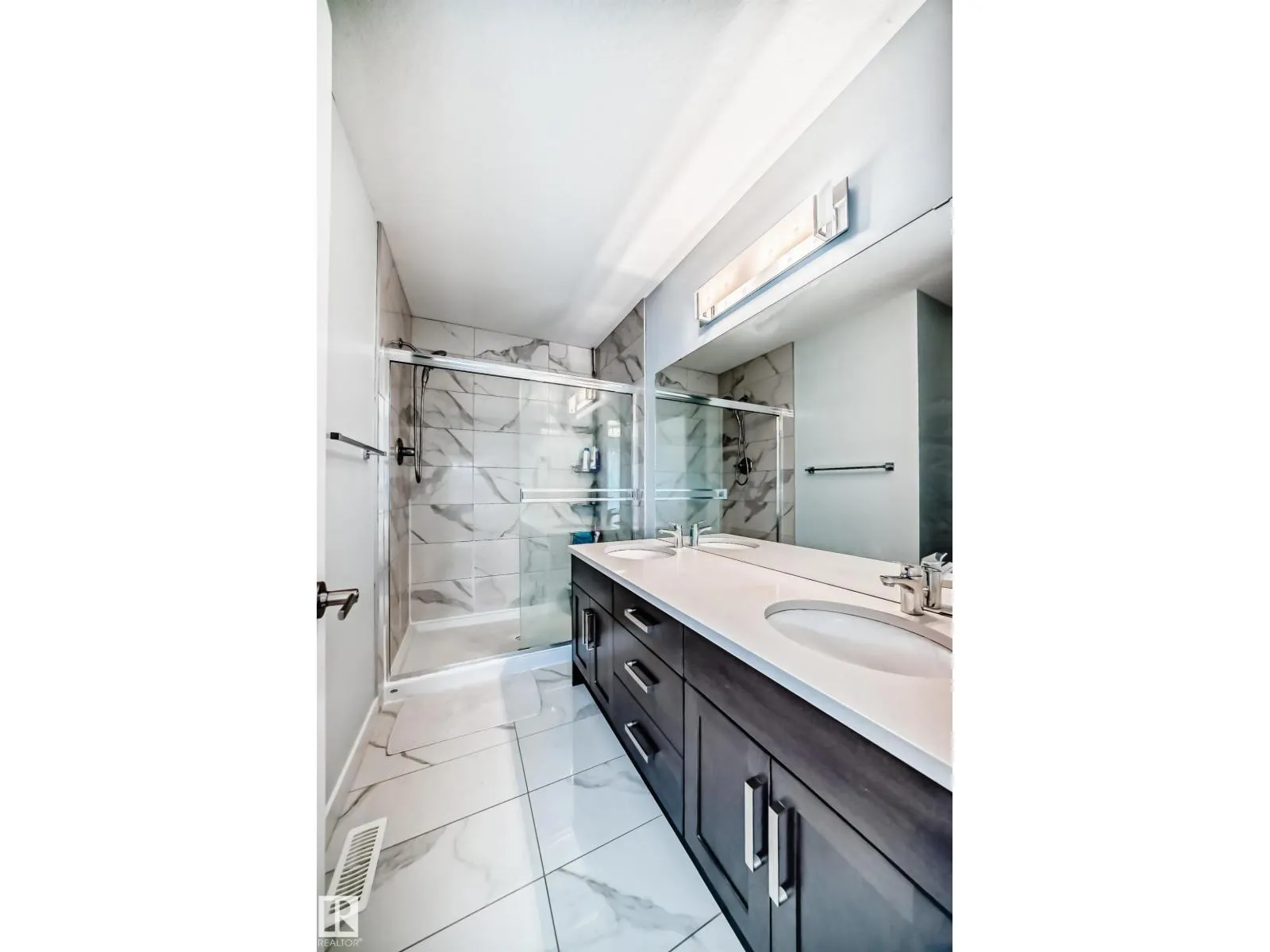 12345 85 ST NW