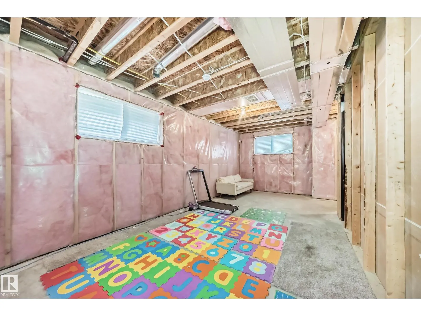 12345 85 ST NW