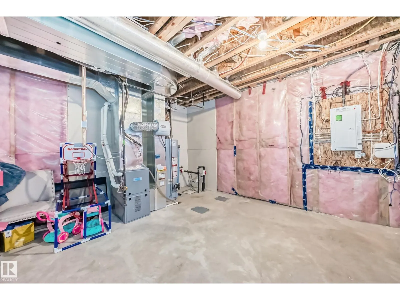 12345 85 ST NW