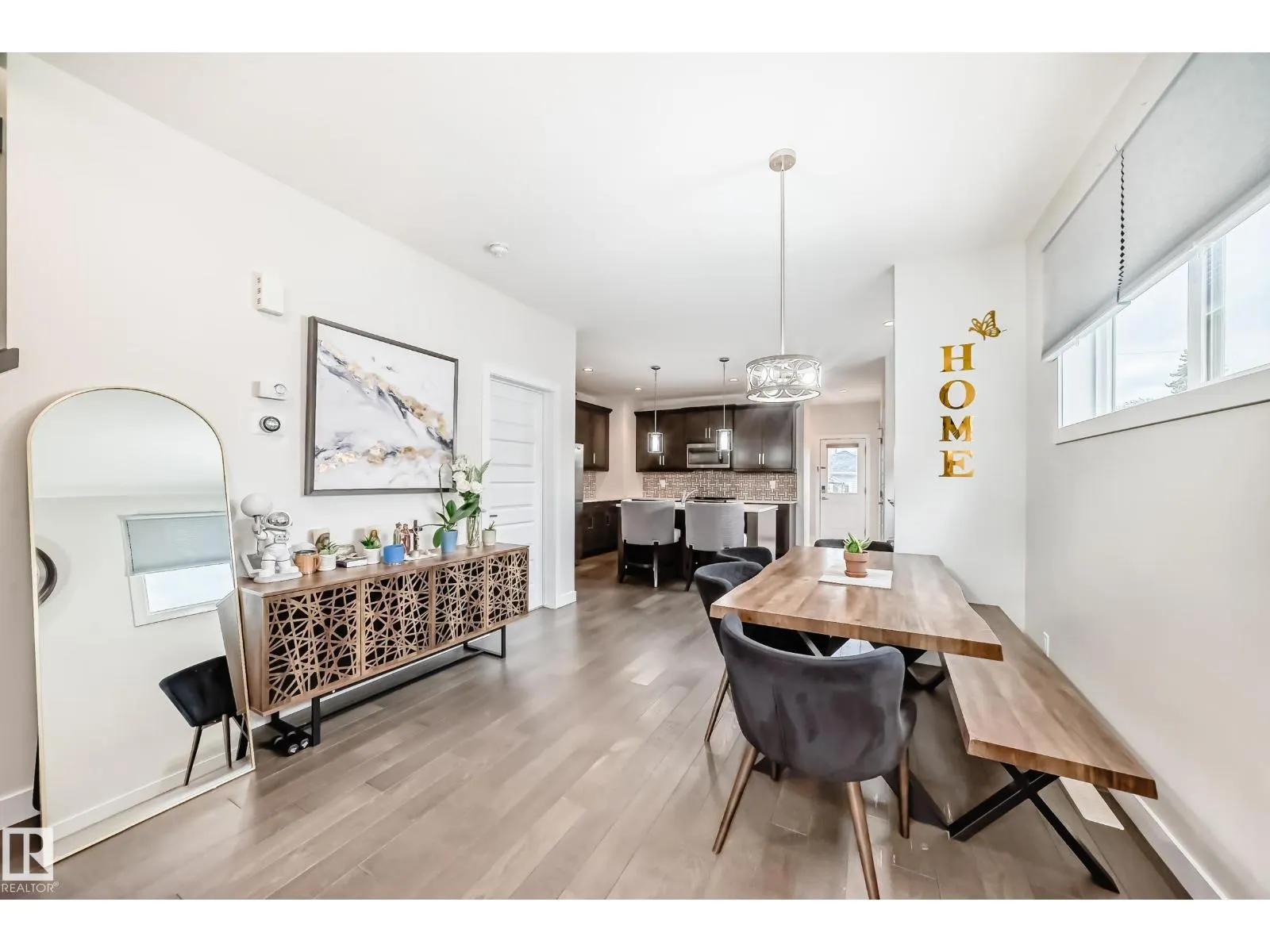12345 85 ST NW