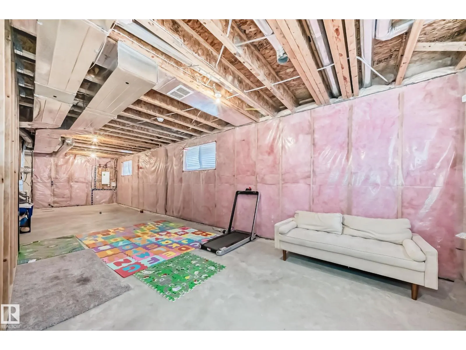 12345 85 ST NW