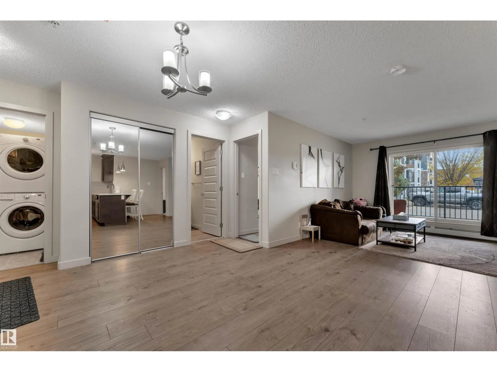 #106 4008 SAVARYN DR SW