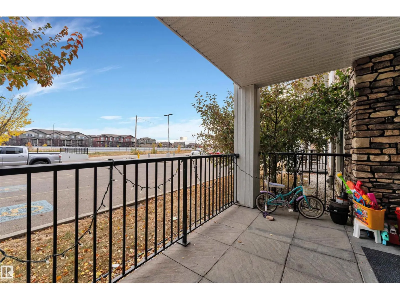 #106 4008 SAVARYN DR SW