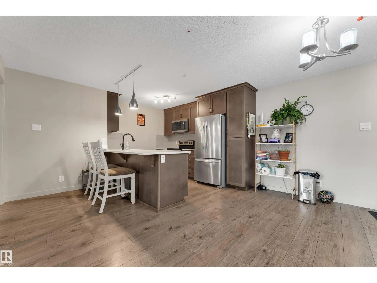 #106 4008 SAVARYN DR SW