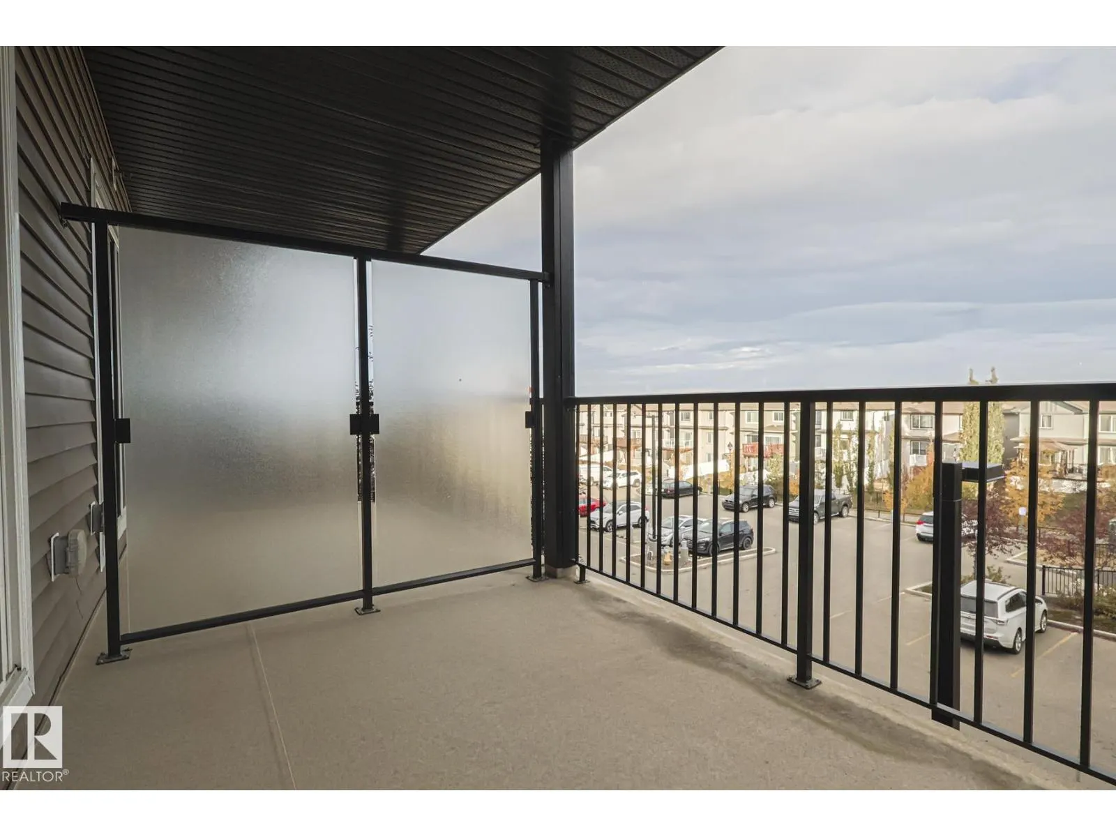 #311 5404 7 AV SW SW