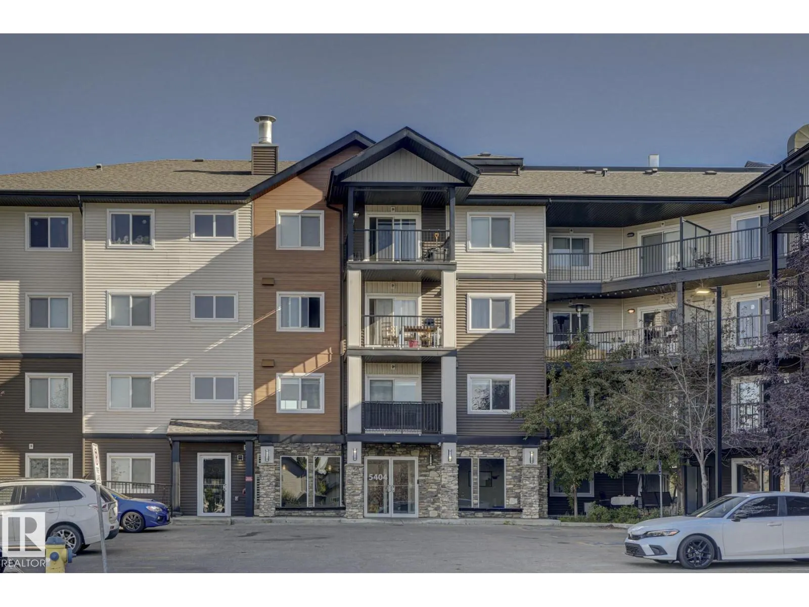 #311 5404 7 AV SW SW