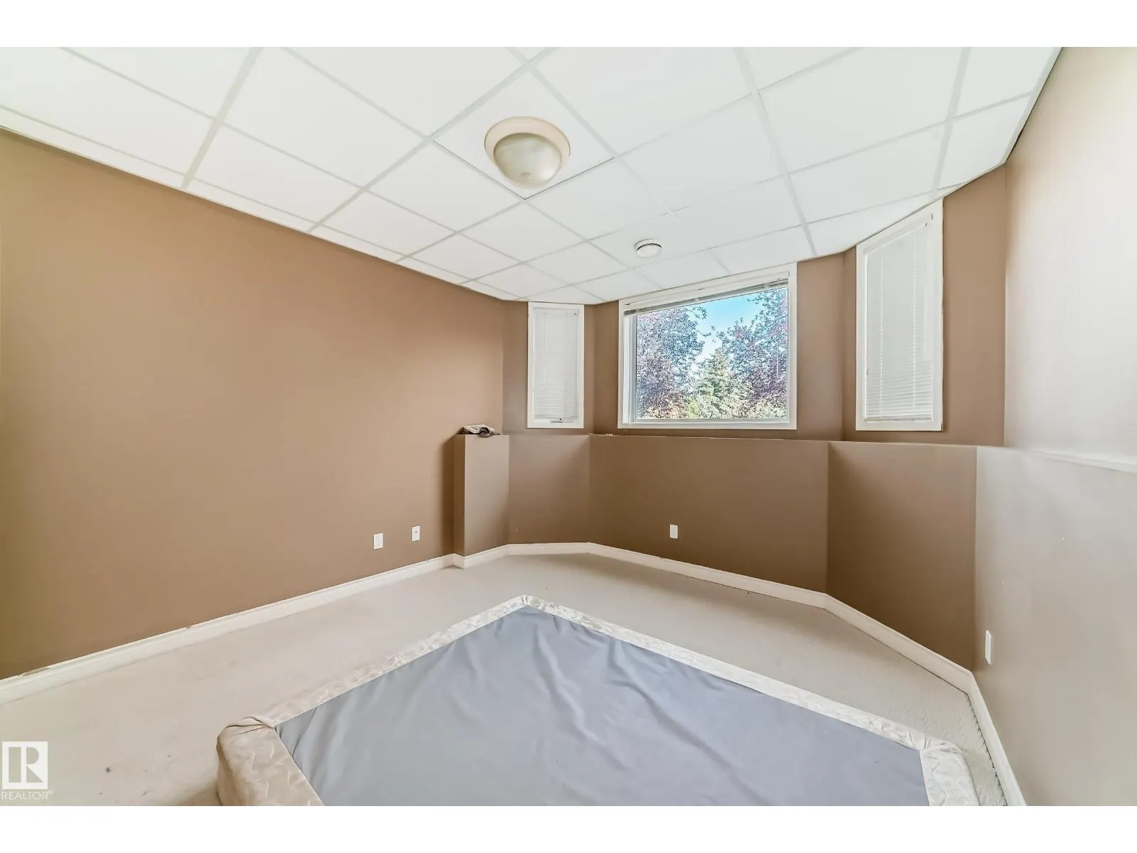 #29 101 Jim Common DR