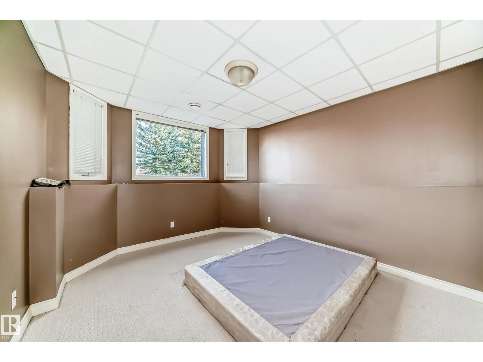 #29 101 Jim Common DR