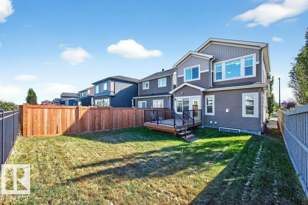 22540 82 AV NW