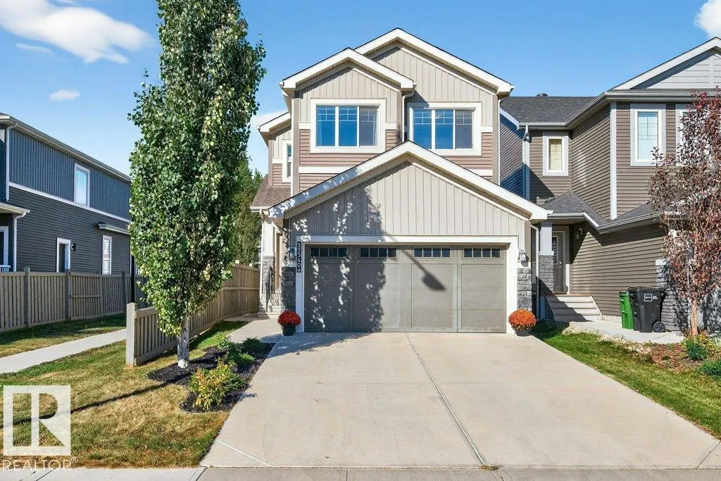 22540 82 AV NW